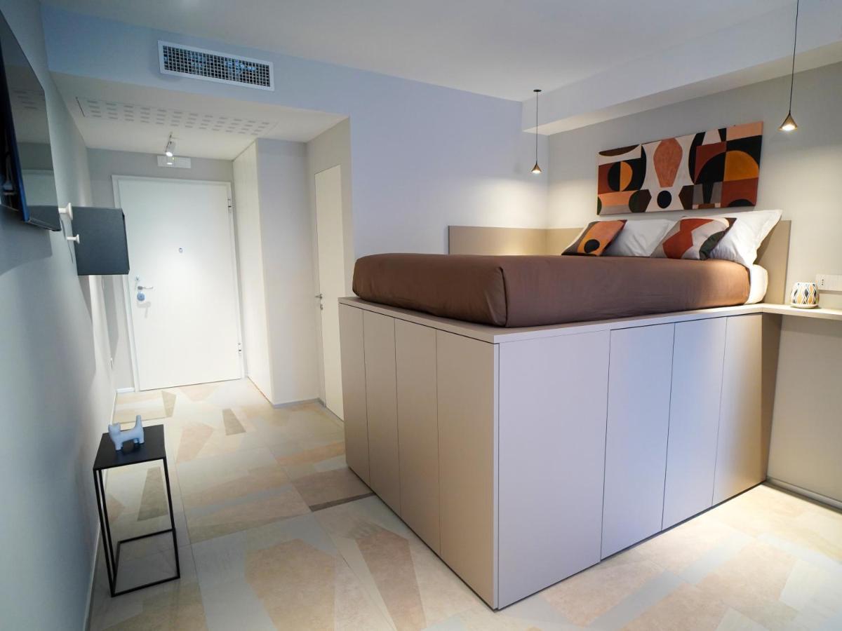 La Perla Di Bari - Private Parking Apartment ภายนอก รูปภาพ