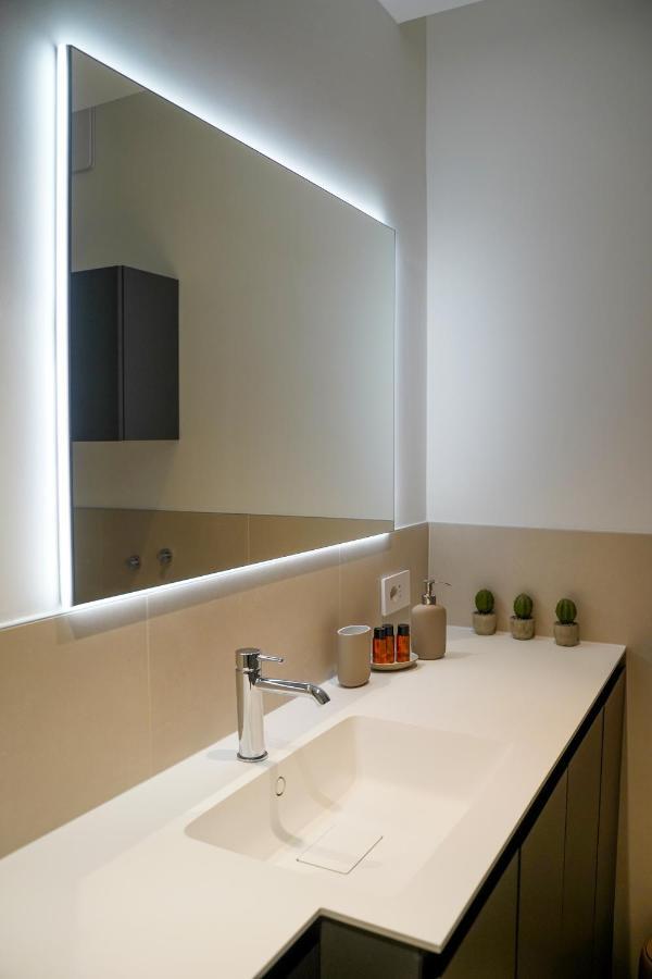 La Perla Di Bari - Private Parking Apartment ภายนอก รูปภาพ