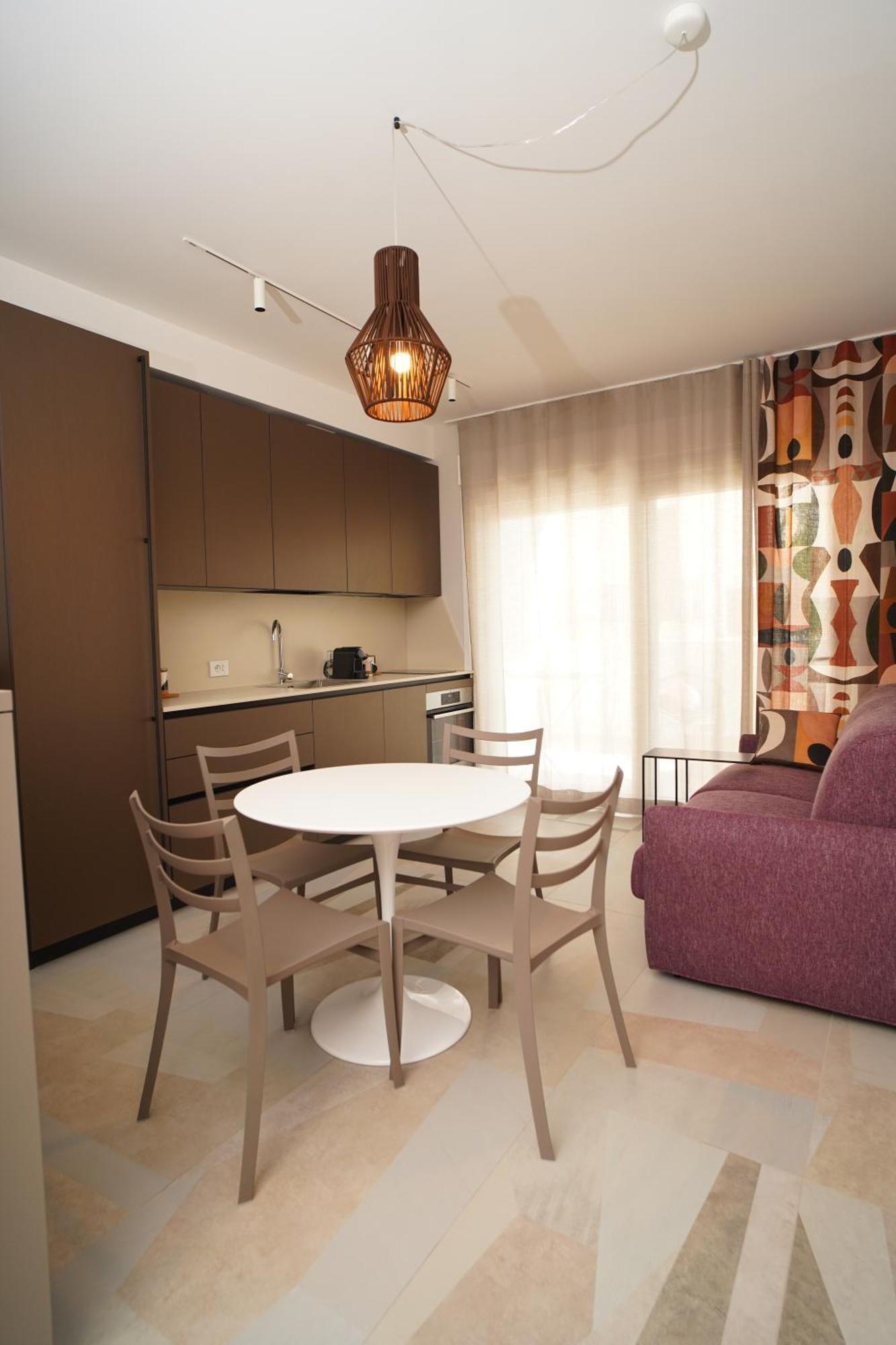 La Perla Di Bari - Private Parking Apartment ภายนอก รูปภาพ